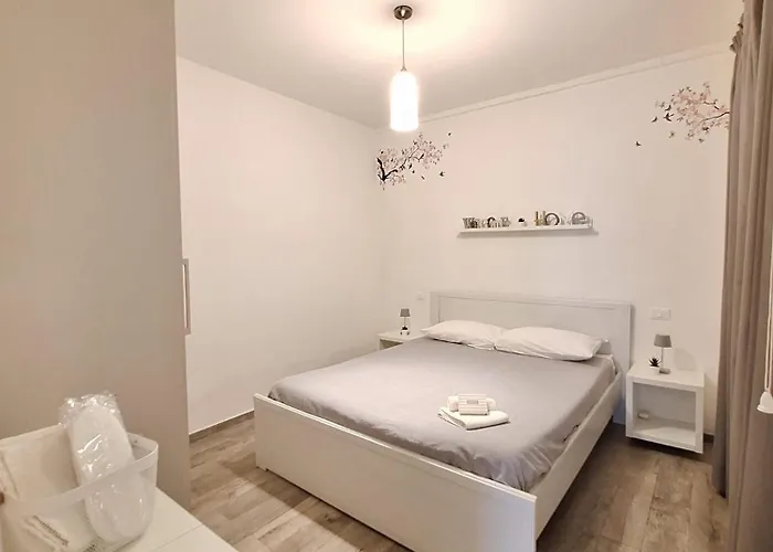 Grazioso Bilocale A * Marina Di Carrara
